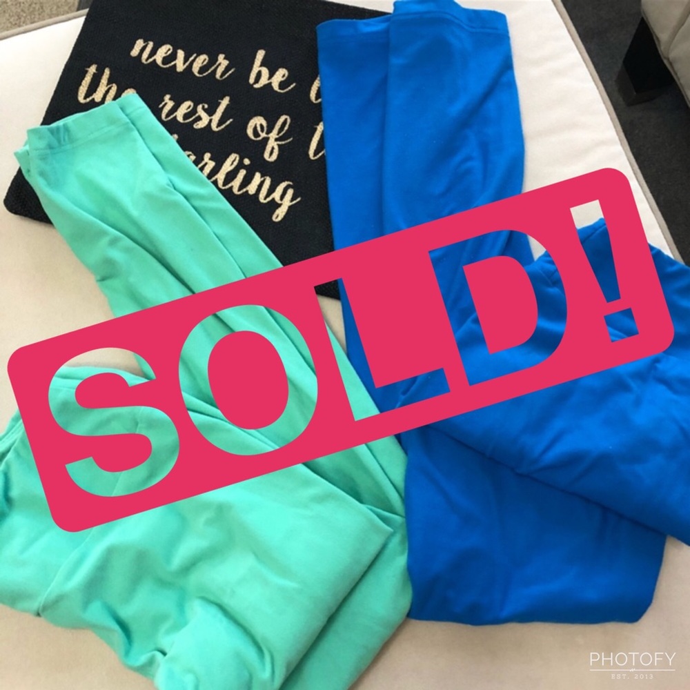 SOLD Two sets of Lularoe leggings OS